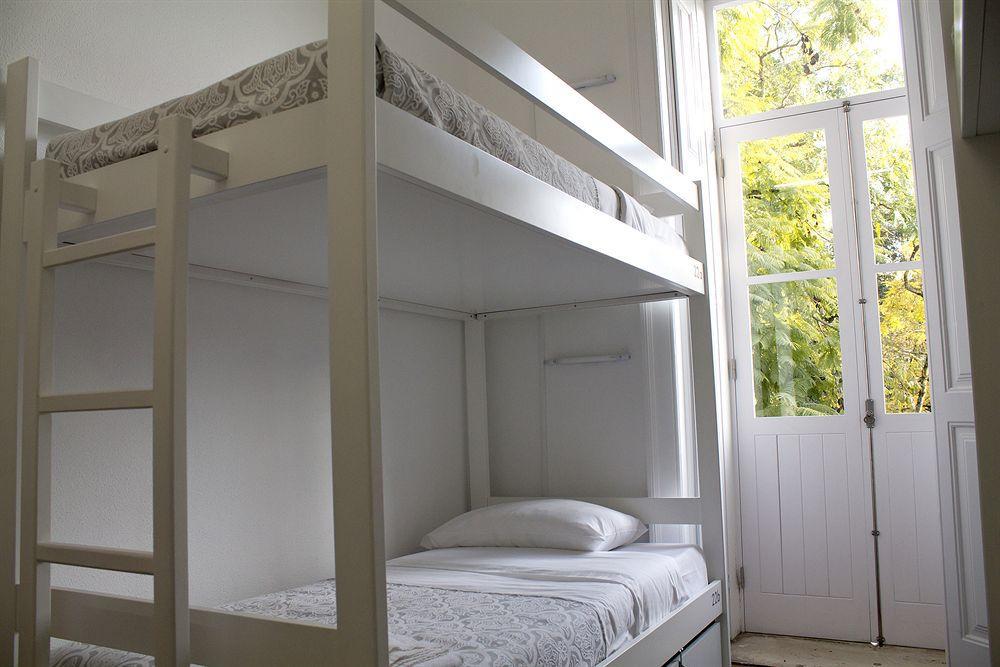 Ww Hostel & Suites Коїмбра Екстер'єр фото
